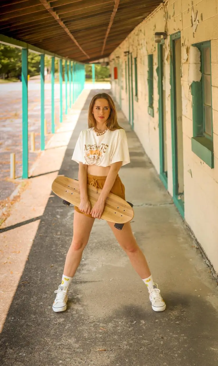 Brynne Anika-美图3